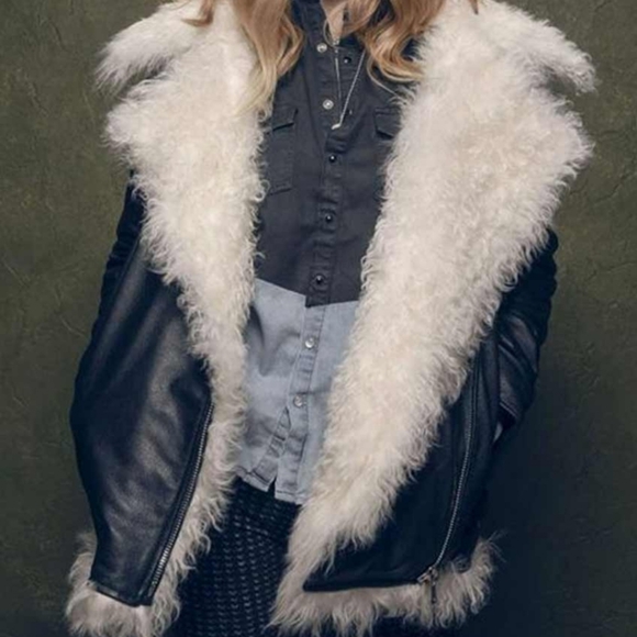 ISO (in search of) leather jacket with shaggy fur lining - Picture 3 of 3